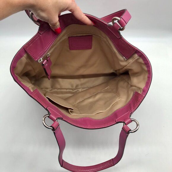 Coach Purple Patent Leather Gallery Embossed Tote Bag F19818 - Picture 10 of 11